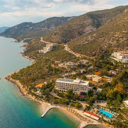 Lydia'S Luxury Apartment Loutraki  Bagian luar foto