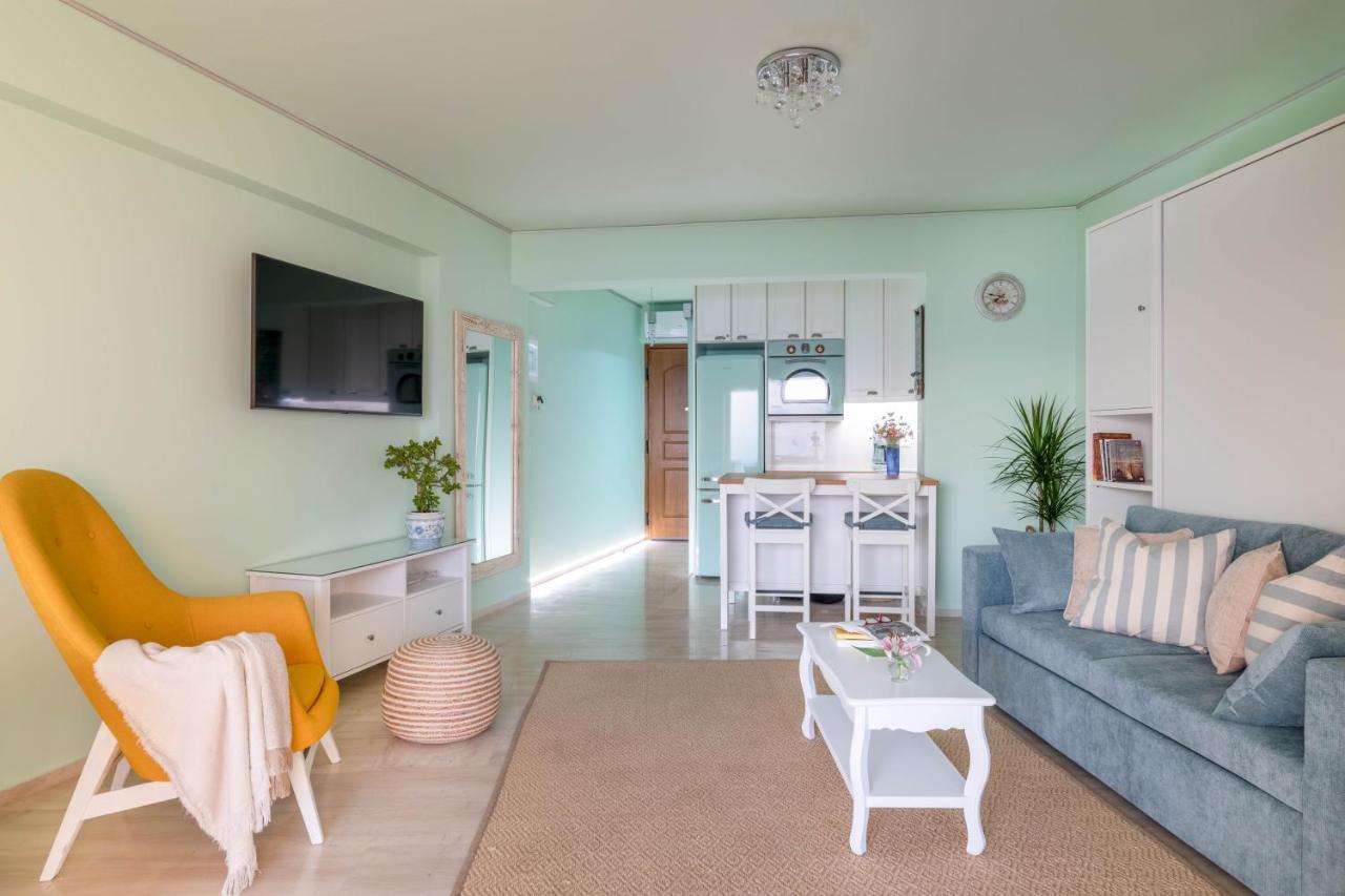 Lydia'S Luxury Apartment Loutraki  Bagian luar foto